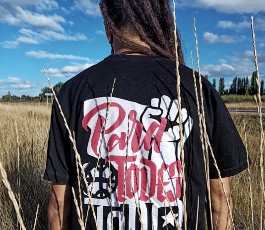 VESTIR LO QUE SE PIENSA, PENSAR LO QUE SE VISTE